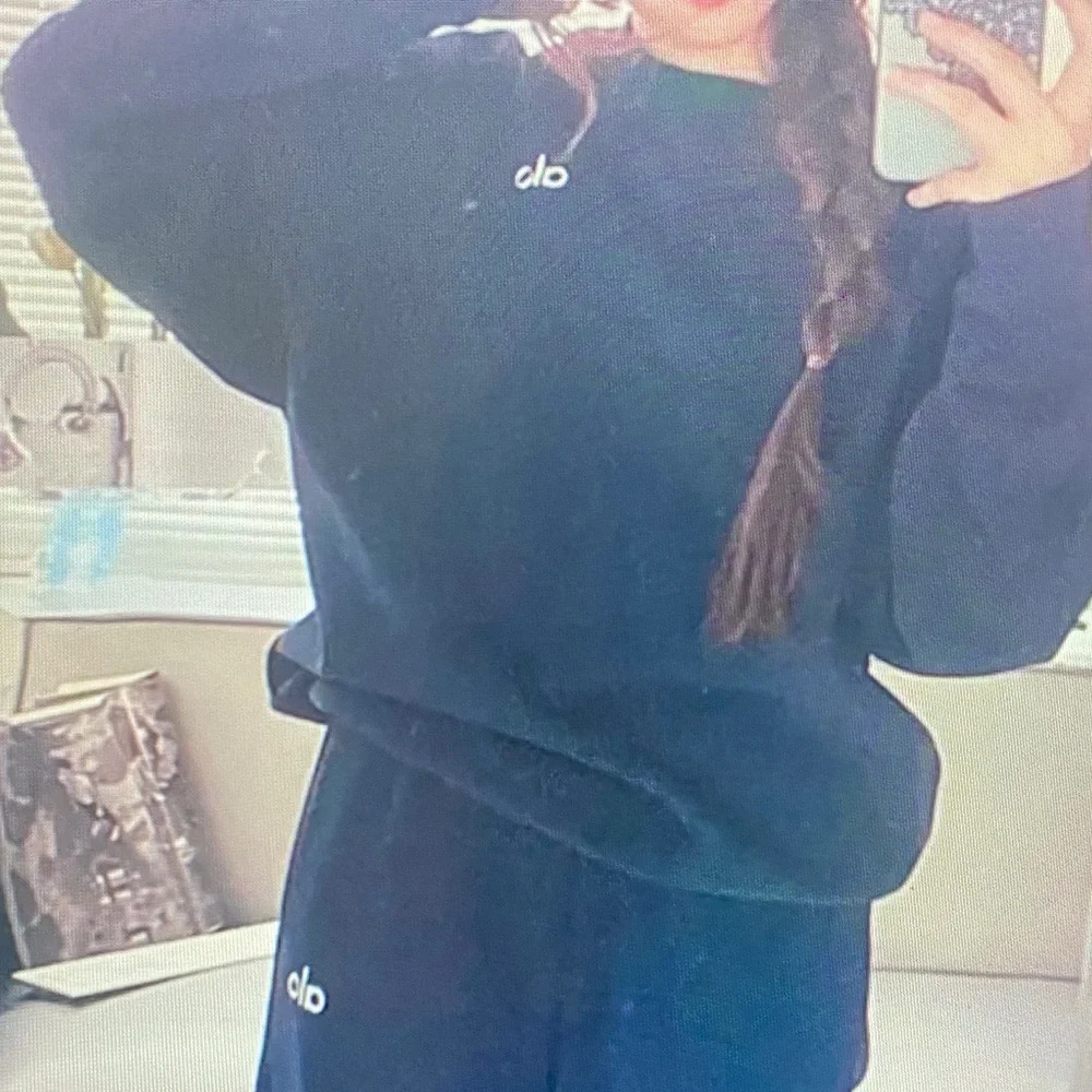 ALO Yoga Black Crew Neck Sweater Size L - Picture 4 of 5